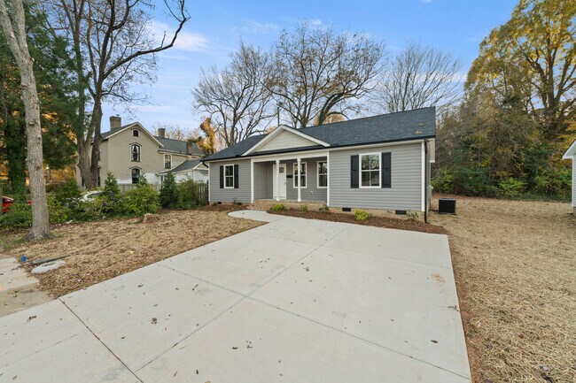 Foto del edificio - 517 W Cemetery St