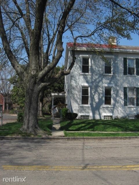 Primary Photo - 2 br, 1.5 bath Townhome - 1410 Laidlaw Ave