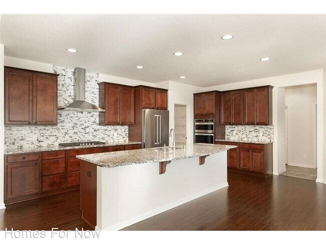 Foto del edificio - 5 br, 4 bath House - 16611 Reader Ridge