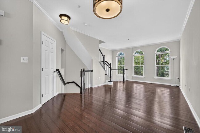Foto del edificio - 932 Harrison Cir