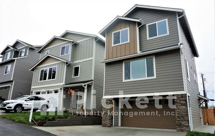 Foto principal - 3 Bedroom East Bremerton Home Near Lions Park