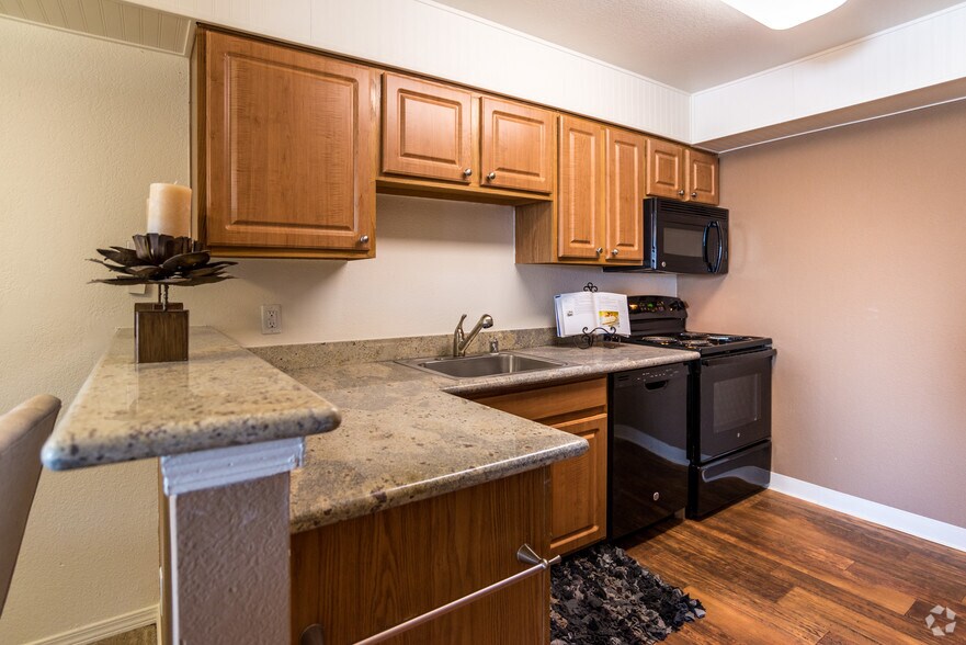 Silver Cliff Apartment Homes Silver Cliff Apartment Homes