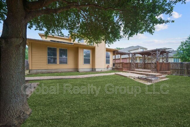 Foto del edificio - 444 Silver Buckle