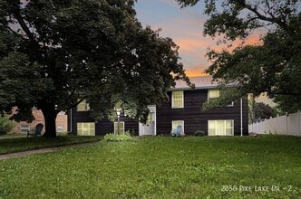 Building Photo - 2050 Pike Lake Dr