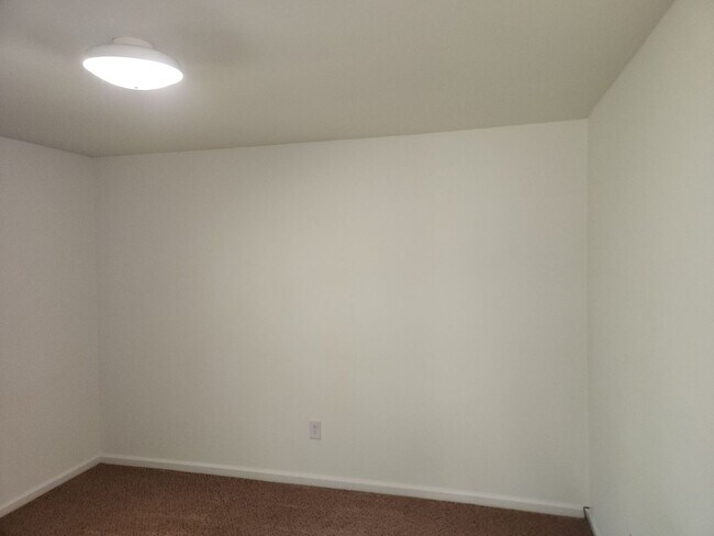 Foto del edificio - DUPLEX IN PRINCE GEORGE