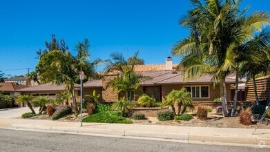 Building Photo - 507 S Aviation Blvd