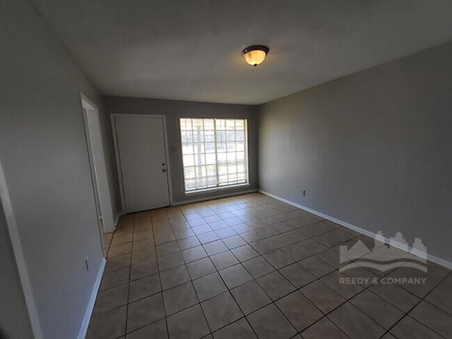 Building Photo - 3992 Ashview Cove