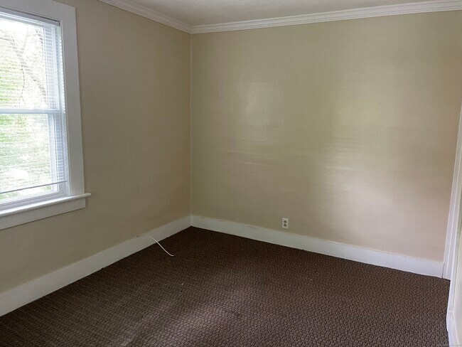 Foto del edificio - 26 Cedric Ave