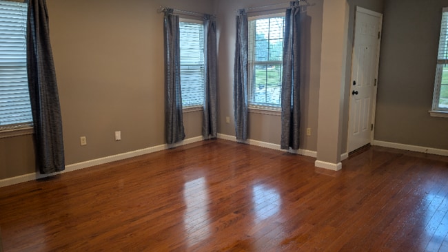 Foto del edificio - 1029 Glengarry Dr