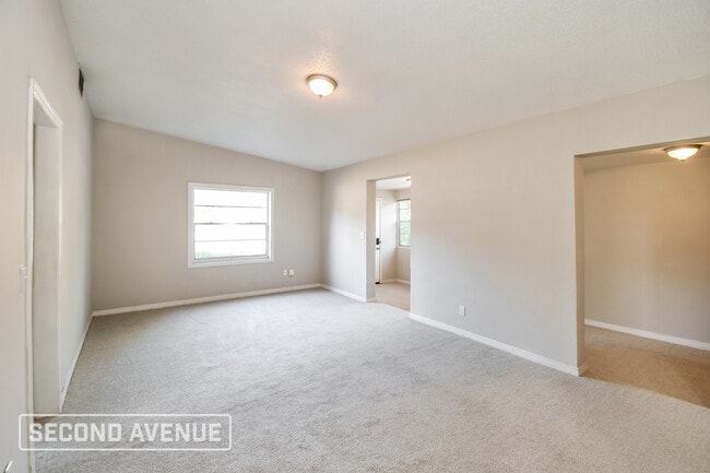 Building Photo - 3645 Peach Dr