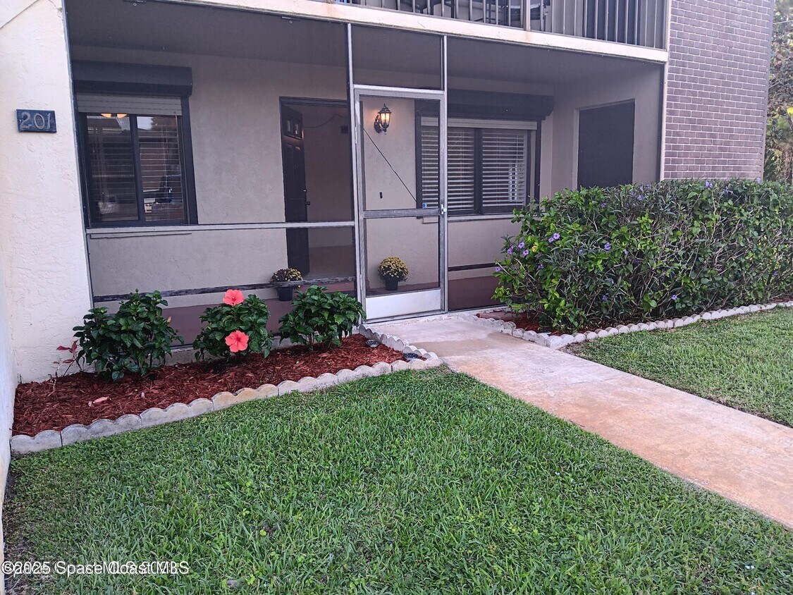 Foto principal - 3213 Murrell Rd