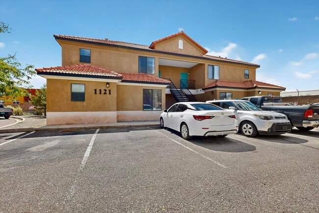 Foto del edificio - 1121 Meadowlark Way SE