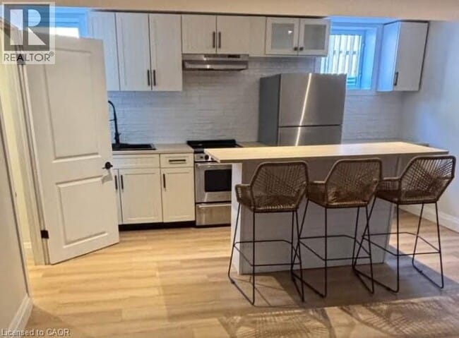 Building Photo - 4 Bankfield Cres