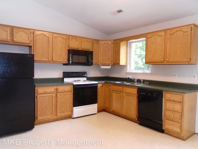 Foto del edificio - 3 br, 2 bath House - 1241 Summit Lane, NW