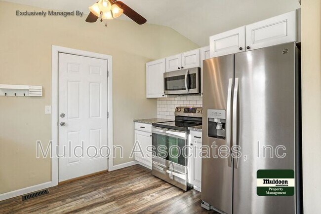 Building Photo - 1015 Vondelpark Dr