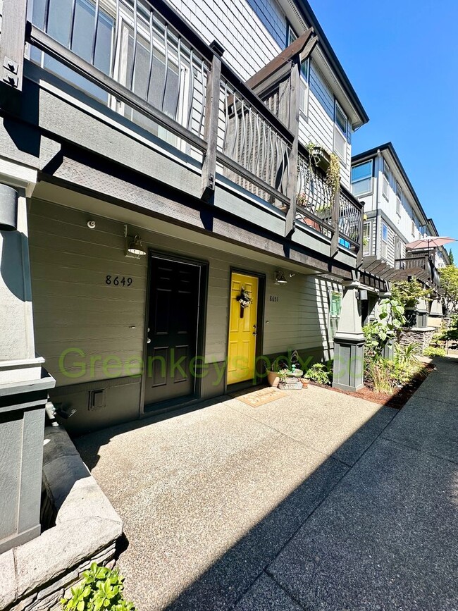 1-Bedroom Townhouse in St. John's with Bon... - 1-Bedroom Townhouse in St. John's with Bon...