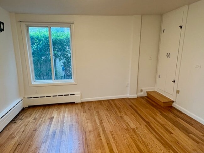Building Photo - 96 Highland Ave