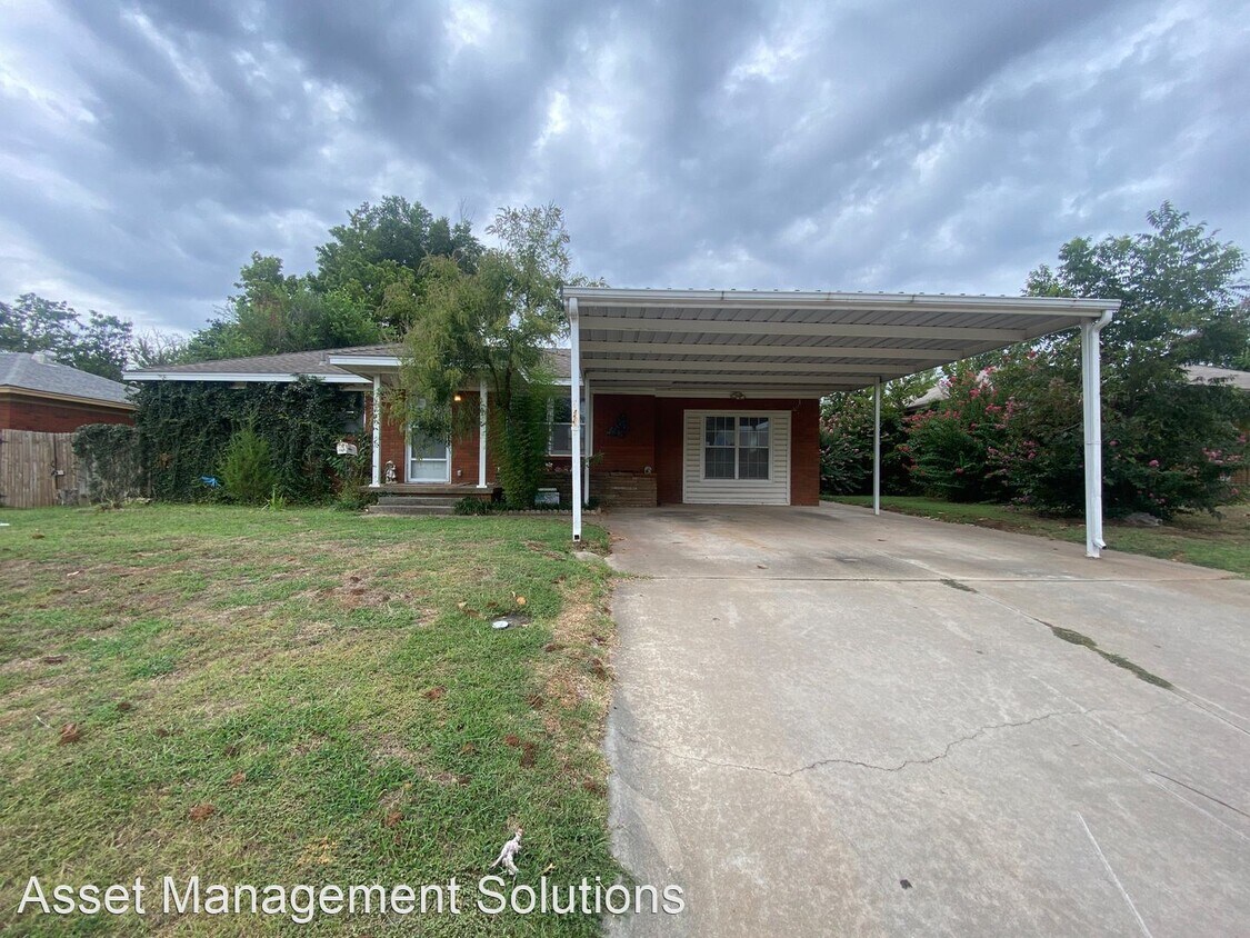 Primary Photo - 4 br, 1 bath House - 3220 SE 19th St.