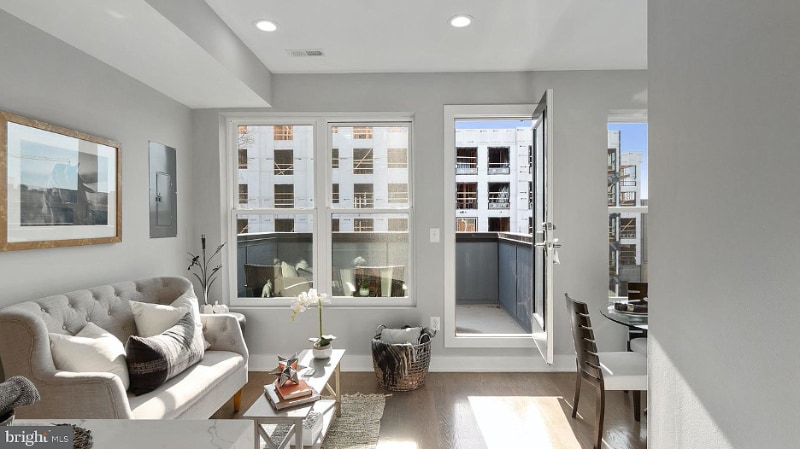 Primary Photo - 1632 K St NE
