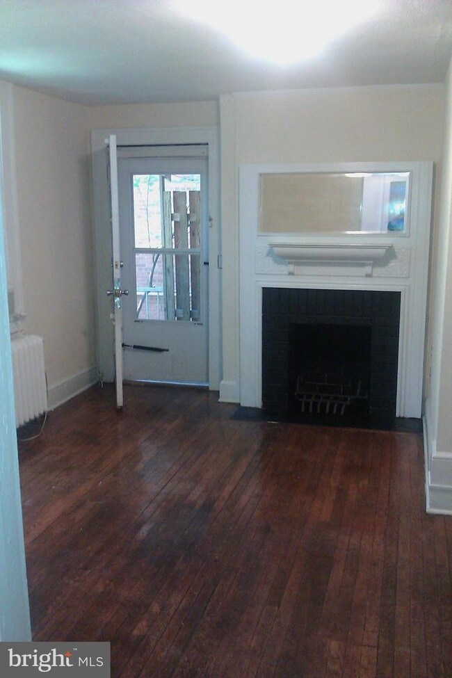 Foto del edificio - 700 Chaney Dr