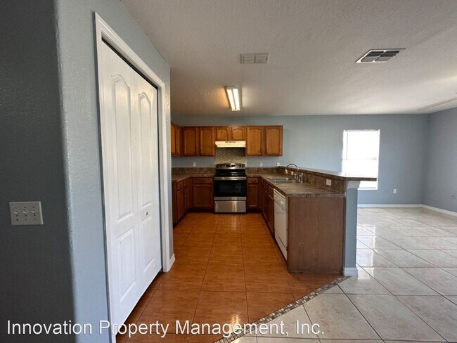Foto del edificio - 3 br, 2 bath House - 662 Yak Court