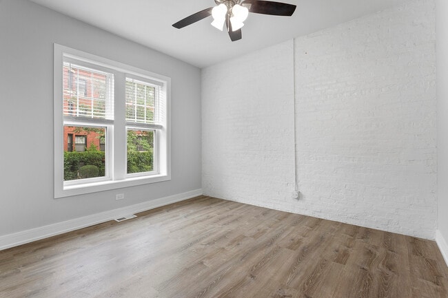 Building Photo - 6104 N Winthrop Ave