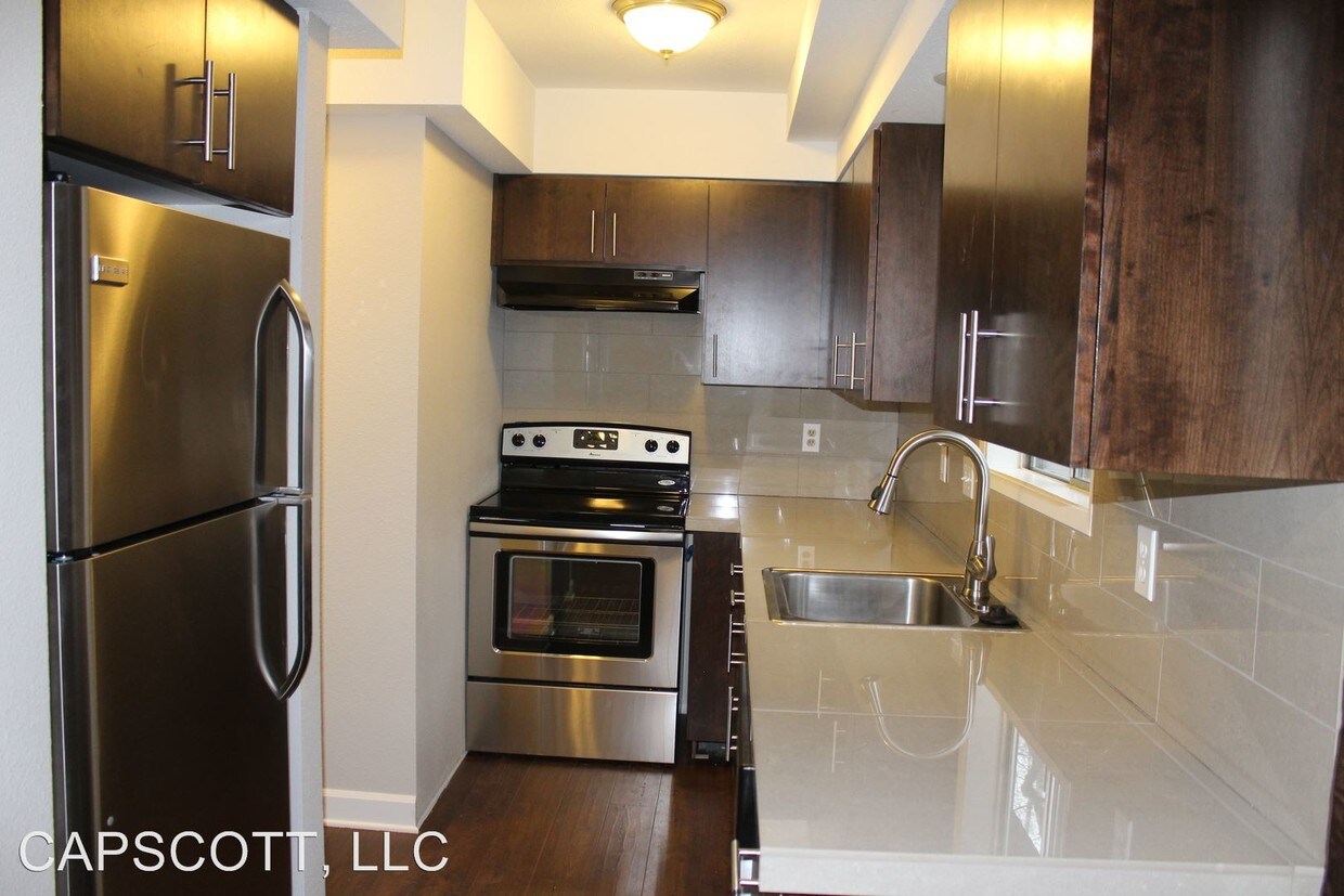 Foto principal - 3001 E 20th St