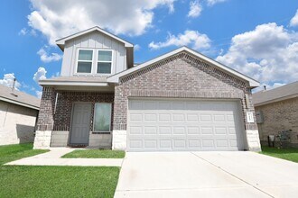 Building Photo - 5419 Desert Gln Dr