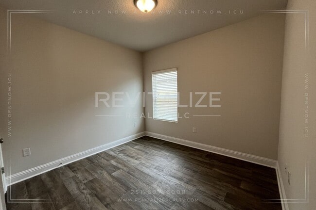 Building Photo - Charming 4BR/2BA Home in Hadley Village – Modern Comfort & Style!