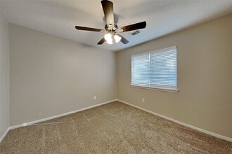 Building Photo - 131 Lissa Ln