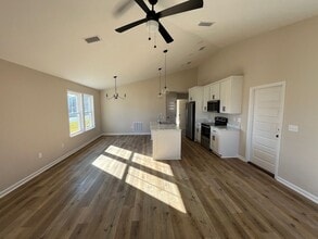 Building Photo - 2699 Largo Ave