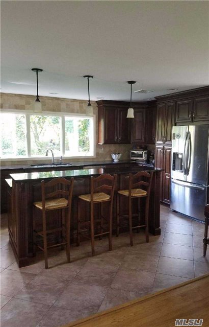 Foto del edificio - 64 Monroe St