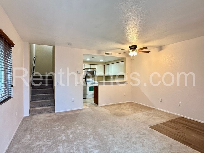Building Photo - La Jolla/UTC, 3927 Nobel Dr #80 - Beautifu...