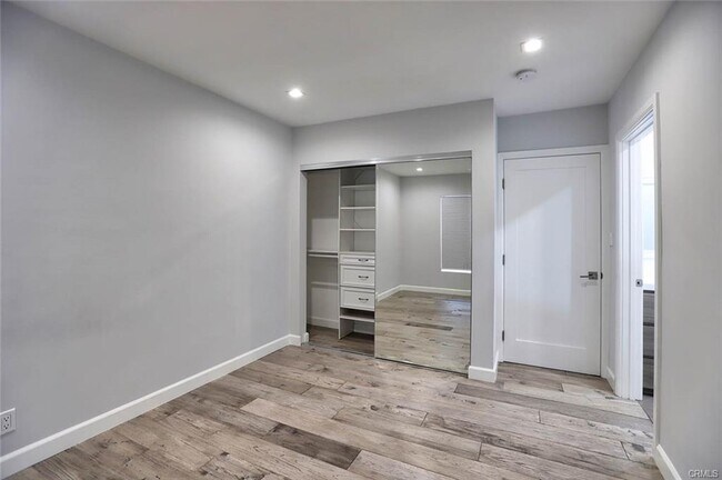 Foto del edificio - 1640 Cumberland Terrace