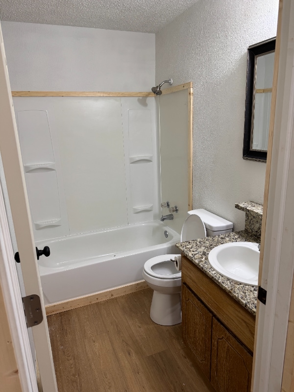 Building Photo - 1102 SE 10th St