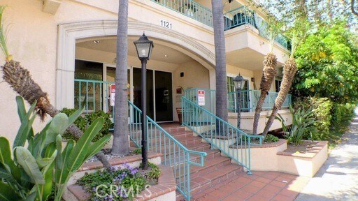 Primary Photo - 1121 Obispo Ave
