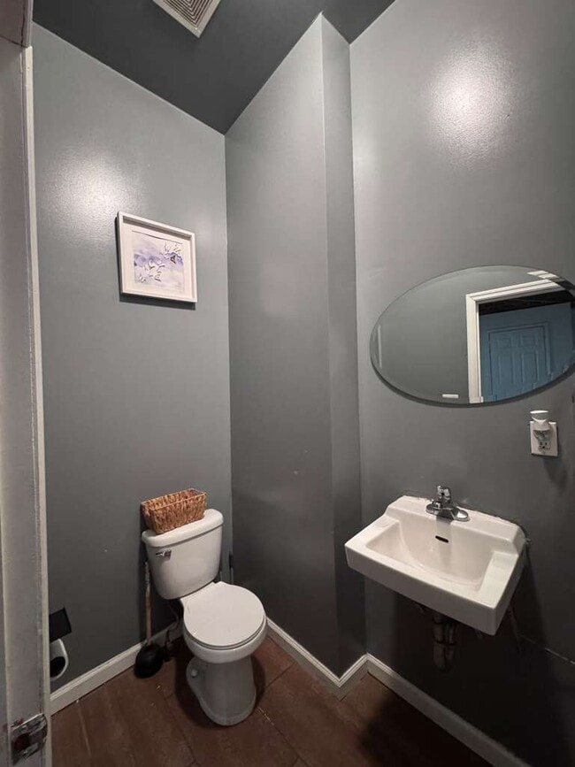 Photo - 154 Utica Ave Apartment