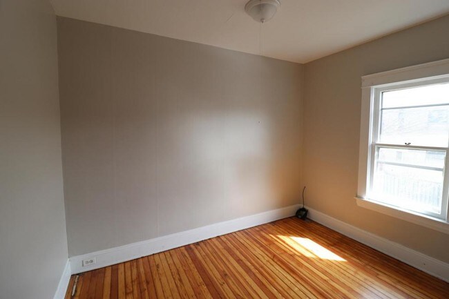 Building Photo - 10308 Ignatius Avenue #Rear Up