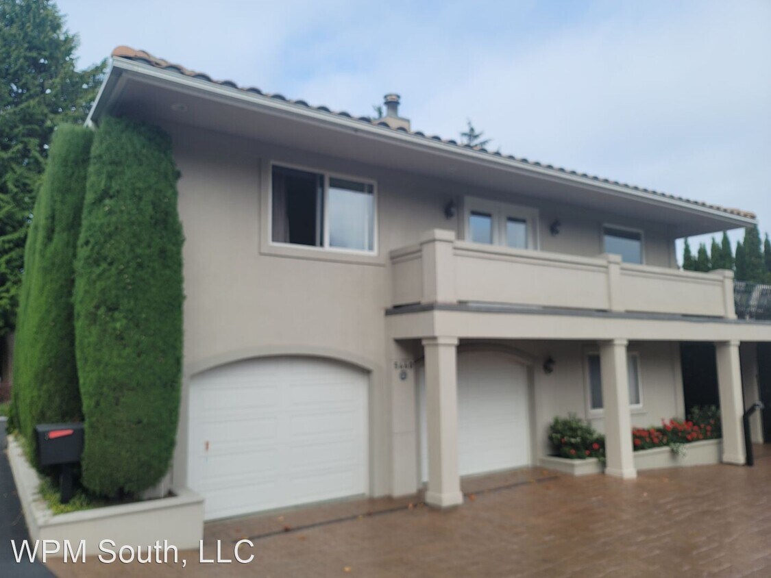 2 br, 2 bath House 5460 Hyada Blvd NE House Rental in WA