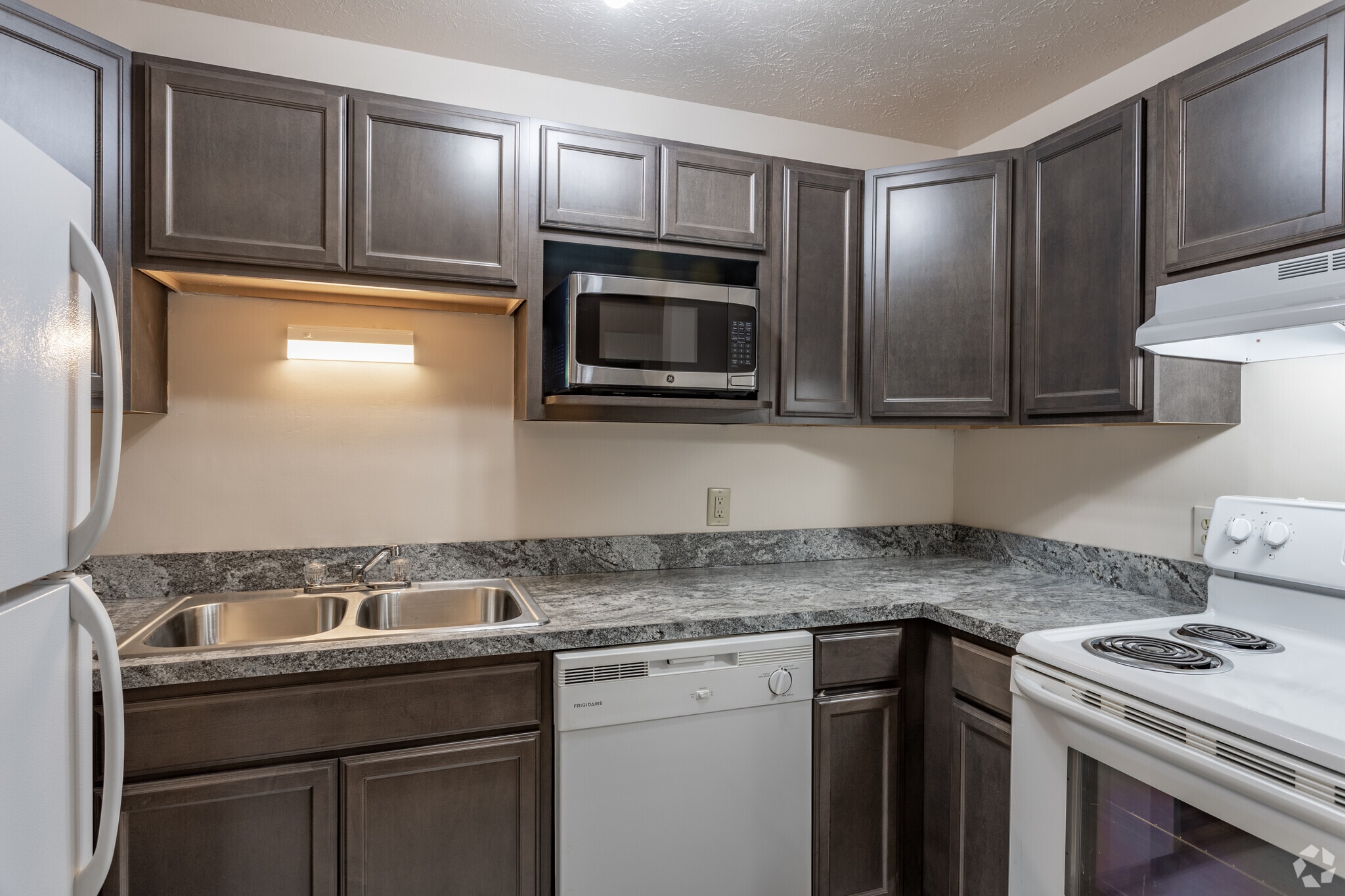 Crystal Shores Community – photo 5