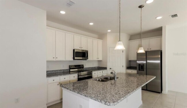 Foto del edificio - 616 Crown Rose Dr