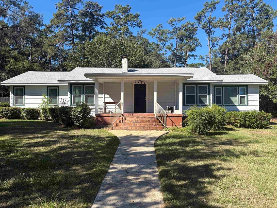 Primary Photo - 3022 Livingston Rd