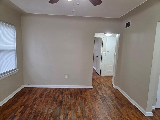 Building Photo - 1722 Gratiot Ave