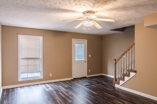 Foto del edificio - Pet Friendly Two Bedroom!