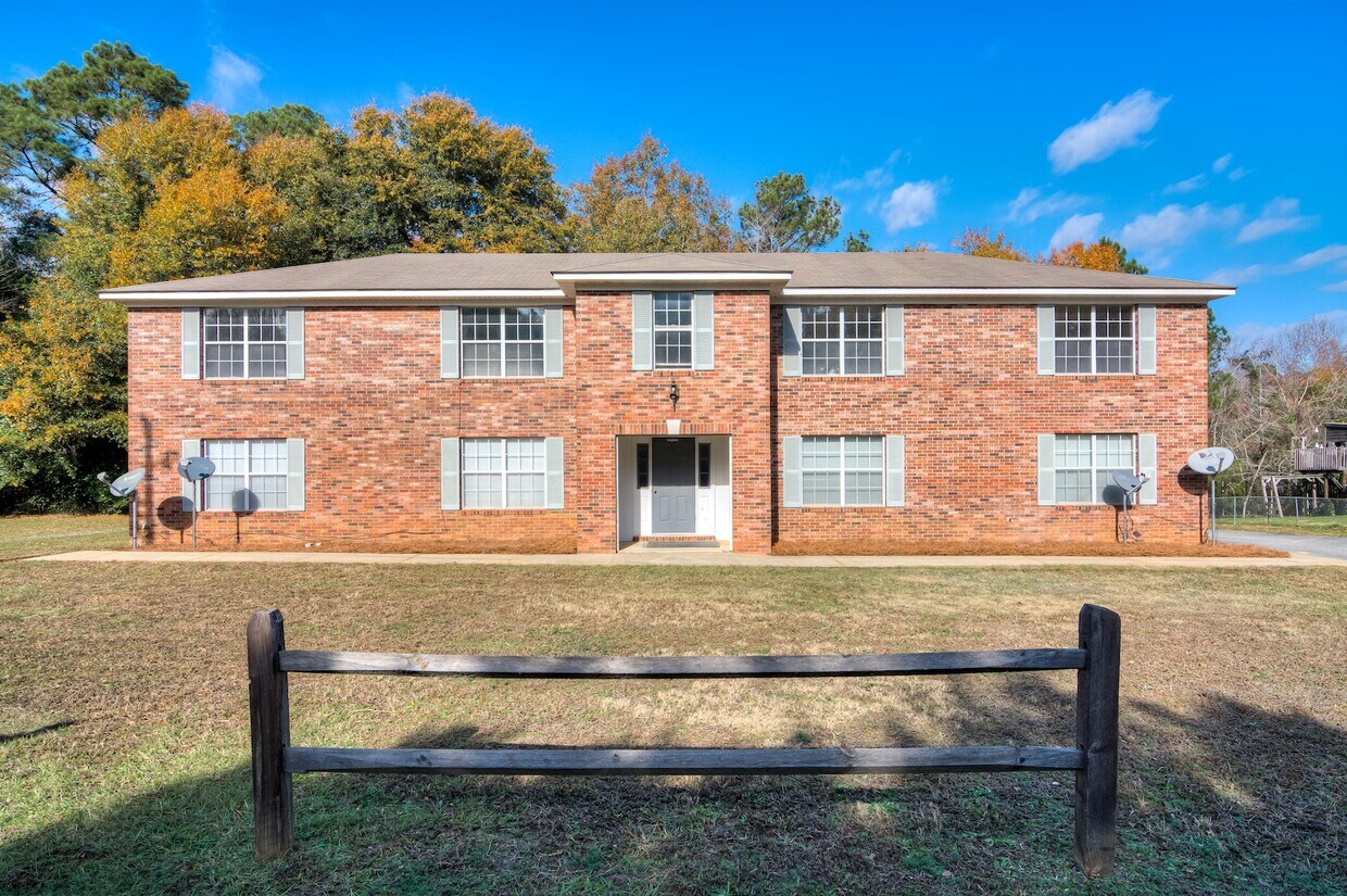 Primary Photo - 1117 Fairlane Drive, Unit 3