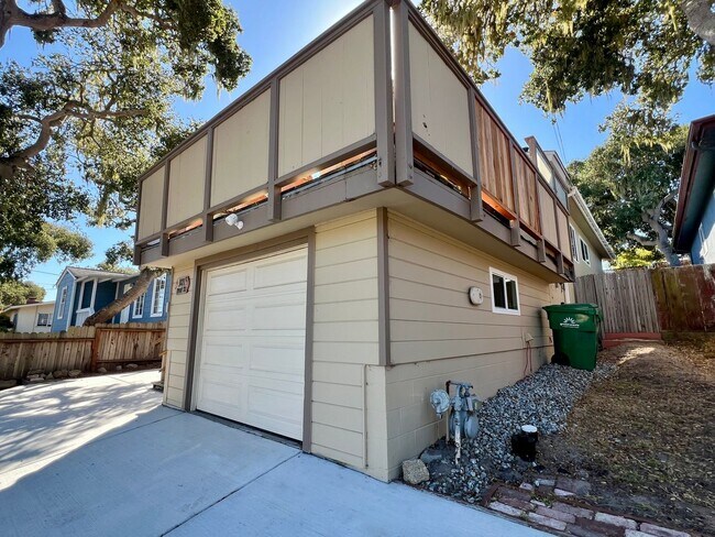 Foto del edificio - Furnished Single Family Home in Pacific Gr...