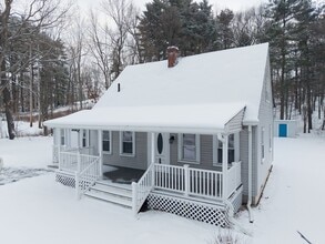 Building Photo - 1025 Mechanic St