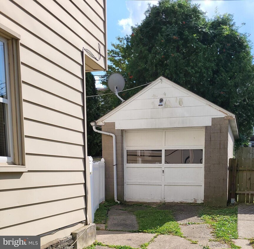 922 Anderson Ave, Drexel Hill, PA 19026 House Rental in Drexel Hill