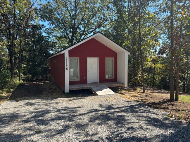 Building Photo - 16889 Digby Dr