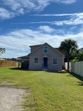 Building Photo - 412 Riverside Dr